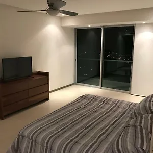 Torre Península Apartamento